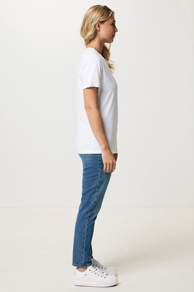 IQONIQ Yala women lightweight recycled cotton t-shirt