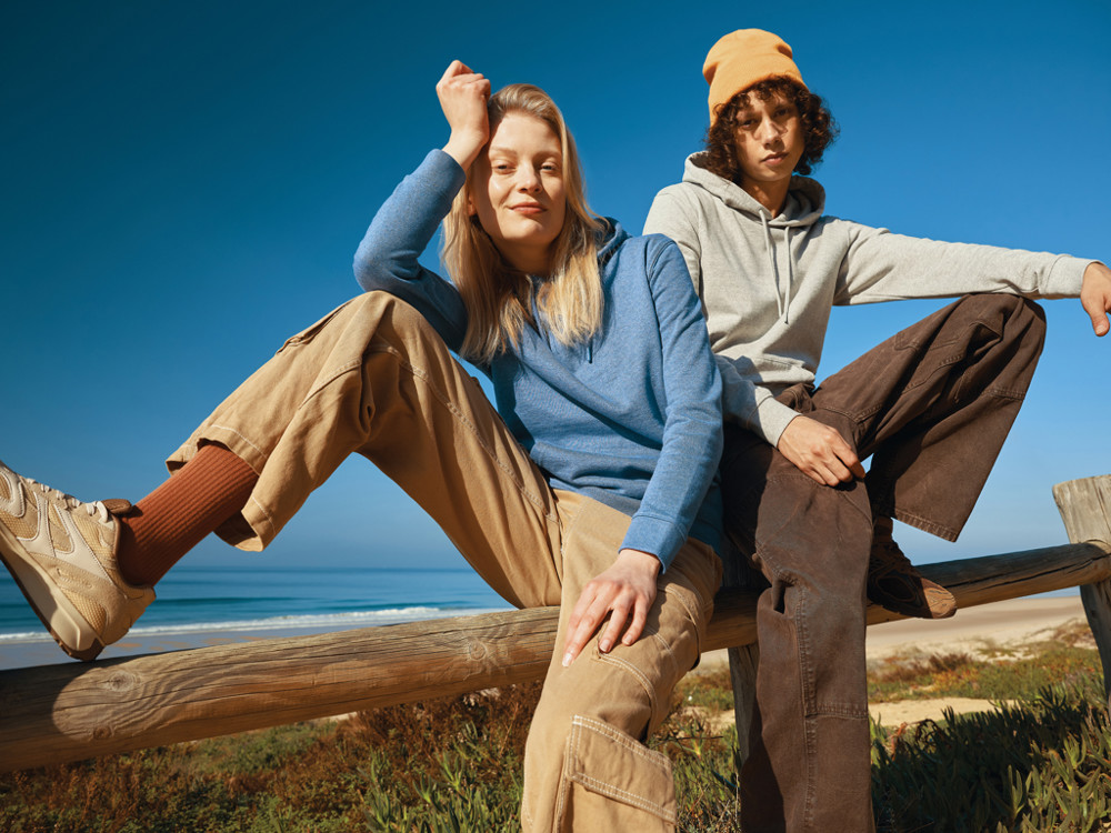 IQONIQ Torres recycled cotton hoodie undyed