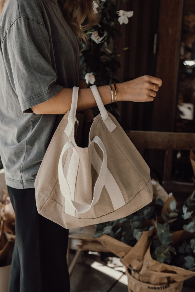BEAU AWARE™ Beach bag 400gsm recycled canvas, with side hand