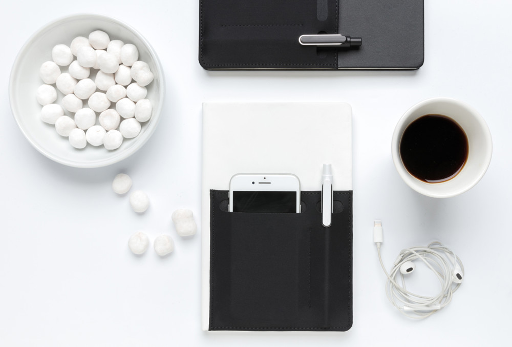 A5 Deluxe notebook with smart pockets