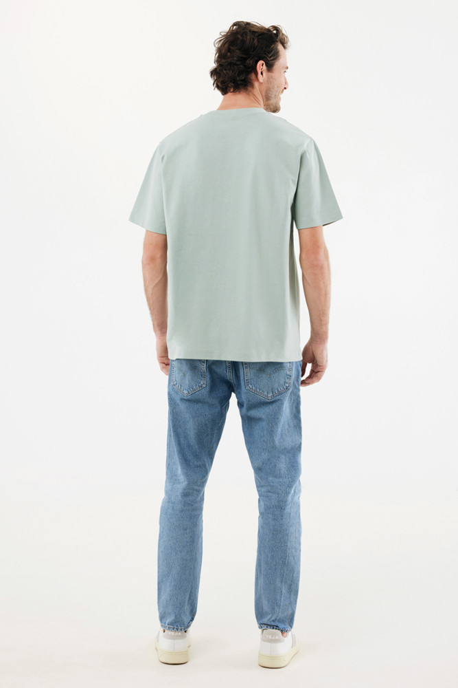 IQONIQ Nikko heavyweight recycled cotton t-shirt