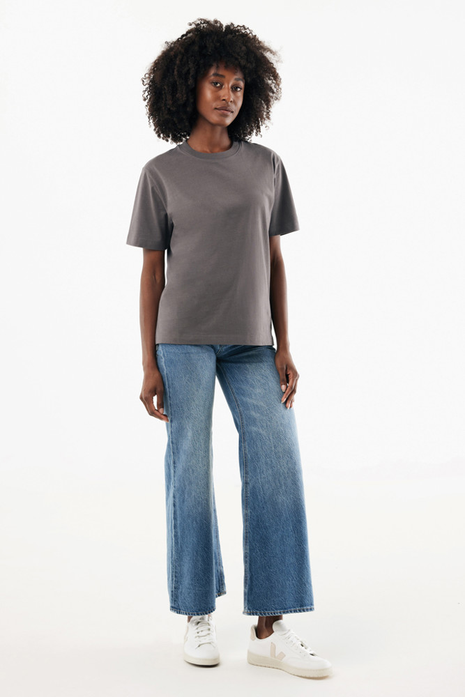 IQONIQ Nikko heavyweight recycled cotton t-shirt
