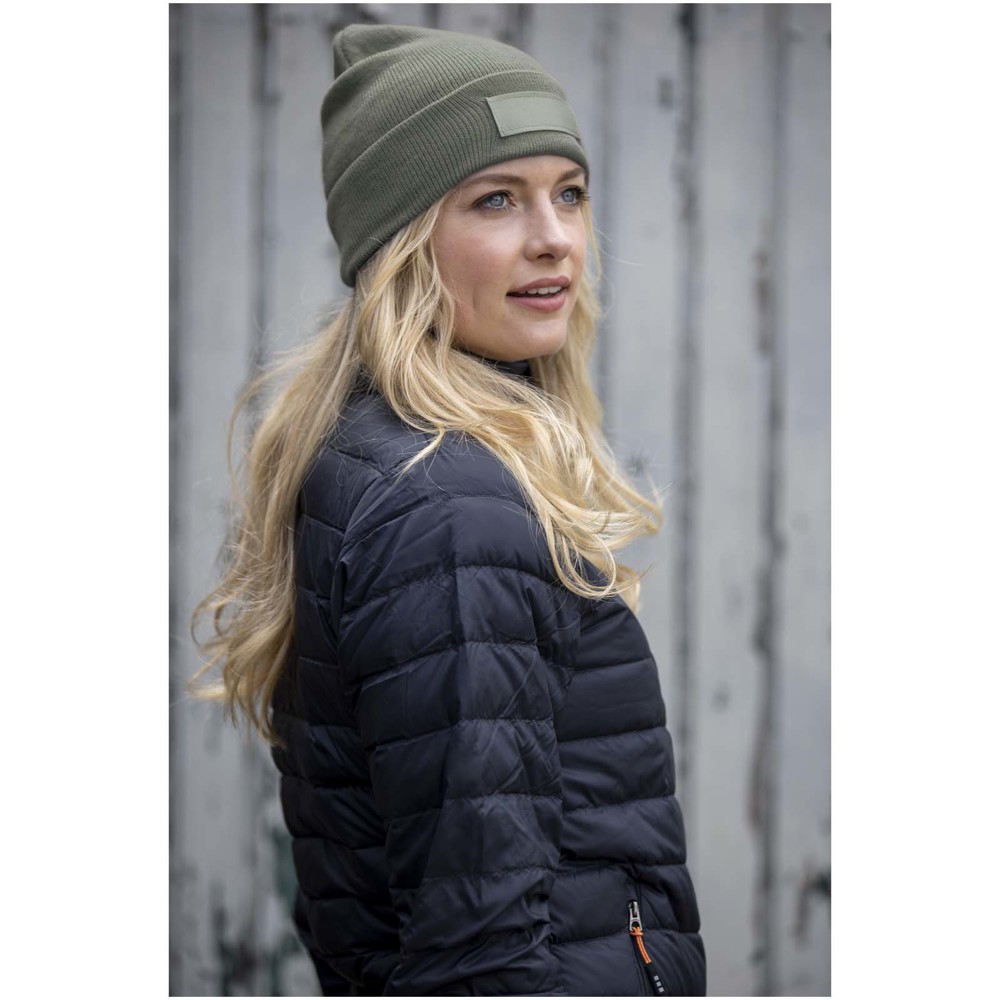 Boreas beanie with patch