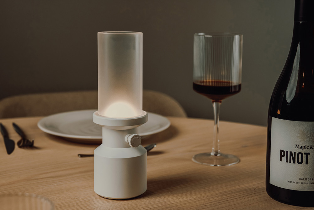 VINGA Niori RCS table lamp