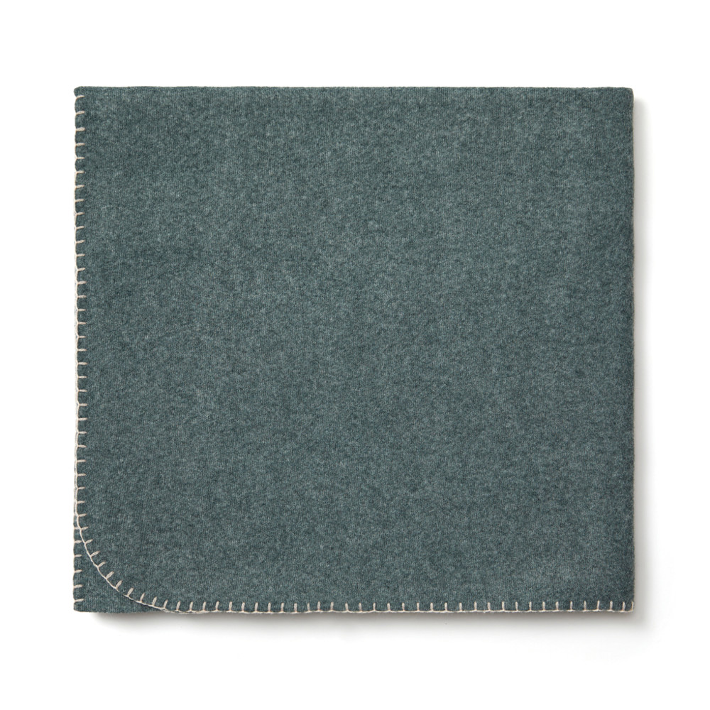 VINGA Bilton recycled blanket - green (± PMS 19-5914)