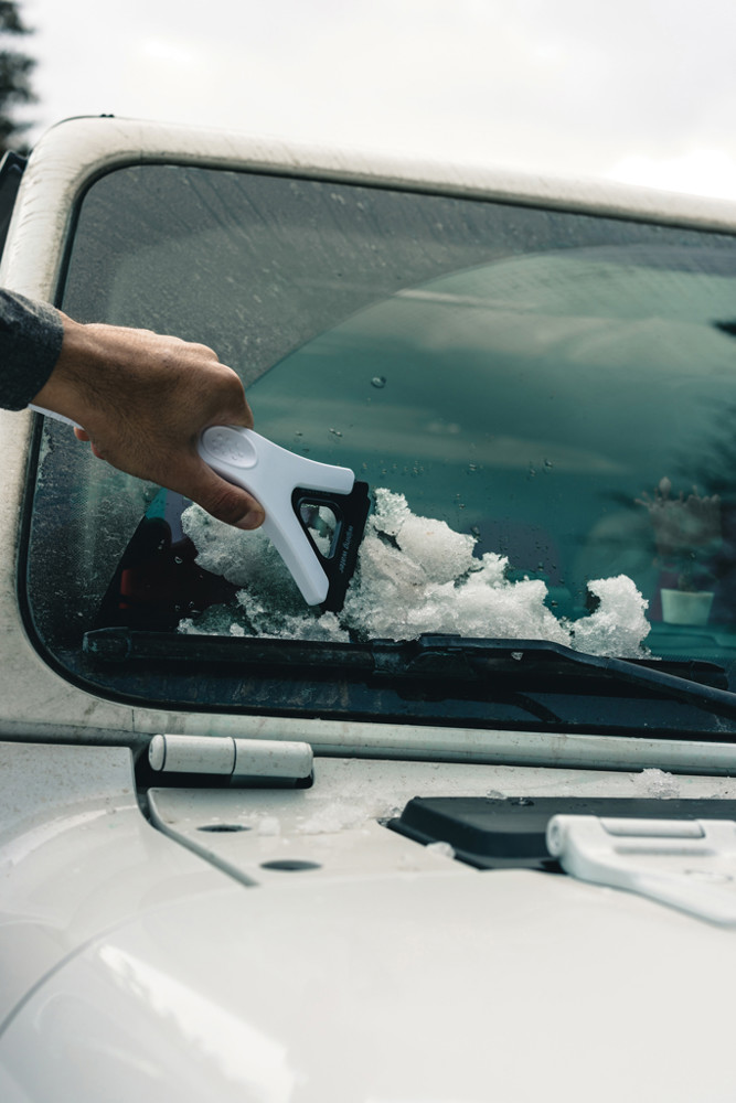 Polard RCS certified recycled plastic 3-in-1 ice scraper