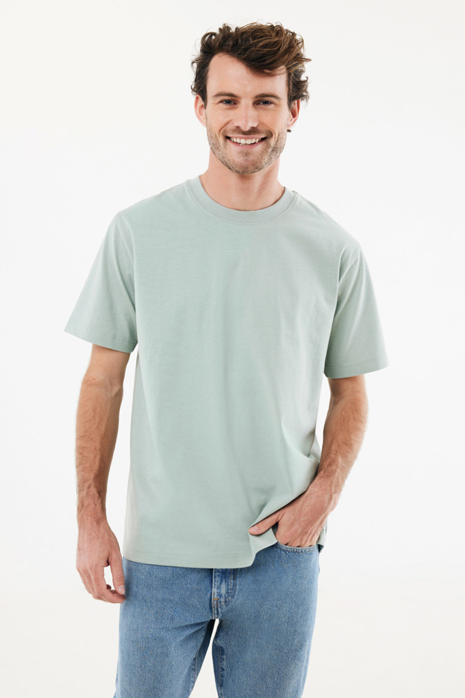 IQONIQ Nikko heavyweight recycled cotton t-shirt