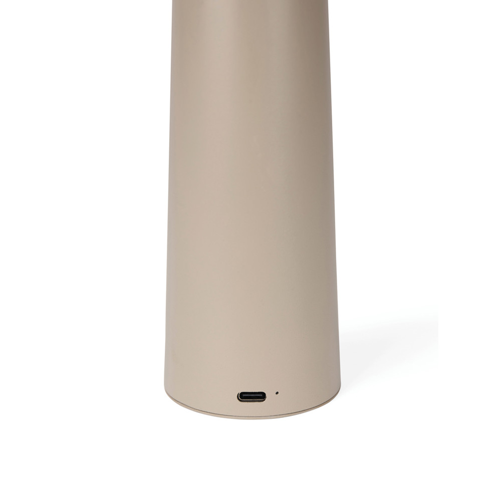 VINGA Avery RCS table lamp