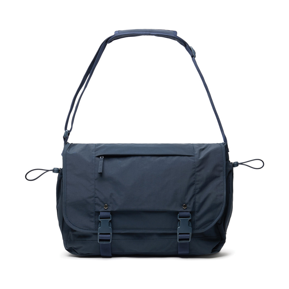 KENTO URBAN RCS recycled nylon 15.6 inch Messenger - navy (± PMS 539 C)